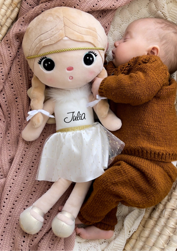 Lalka Metoo Aniołek w Świątecznej sukience- 50 cm